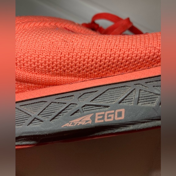 Altra Coral Running Shoes with Black Accents - Picture 3 of 14